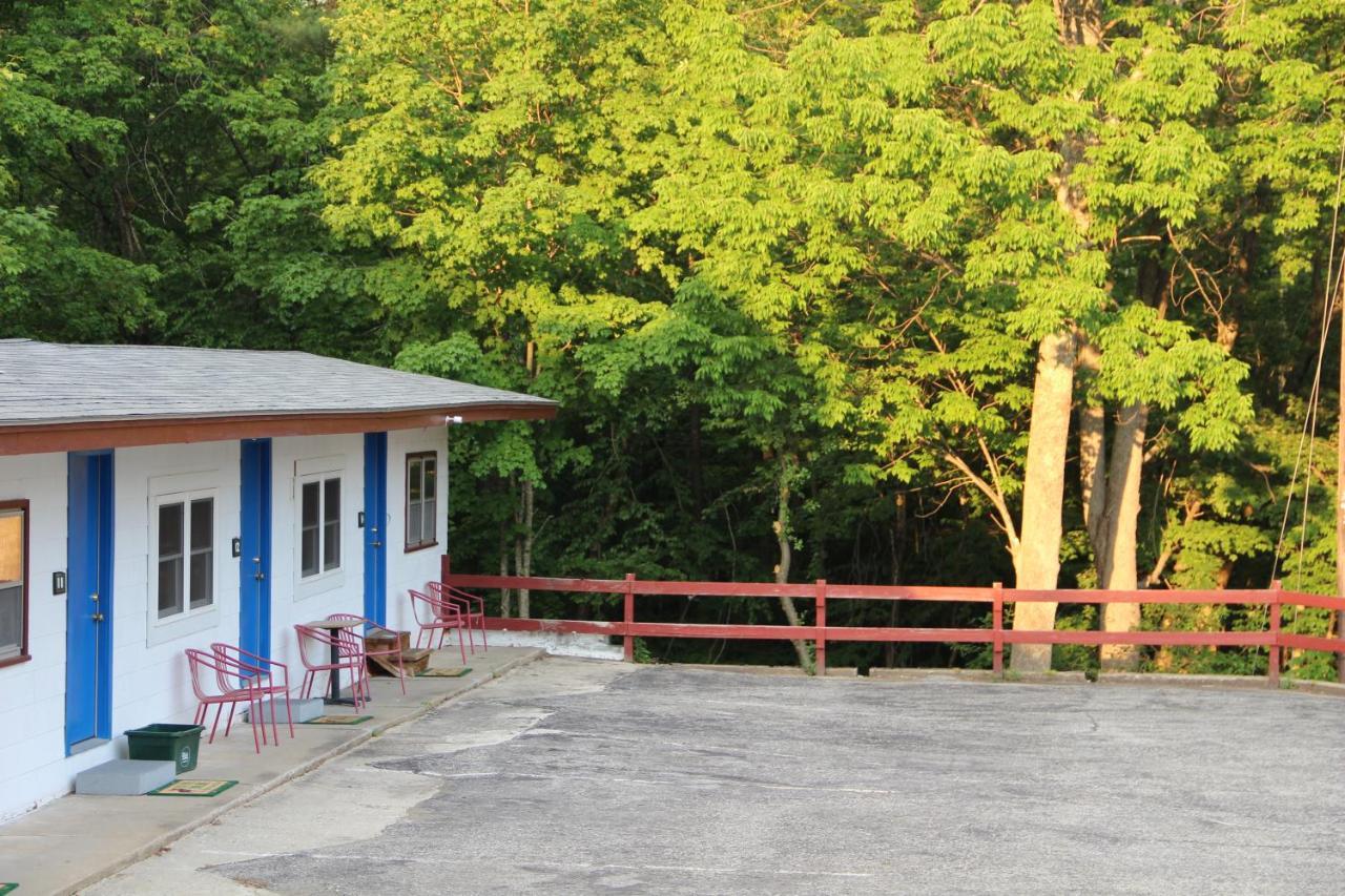 Inn 32 North Woodstock Bagian luar foto