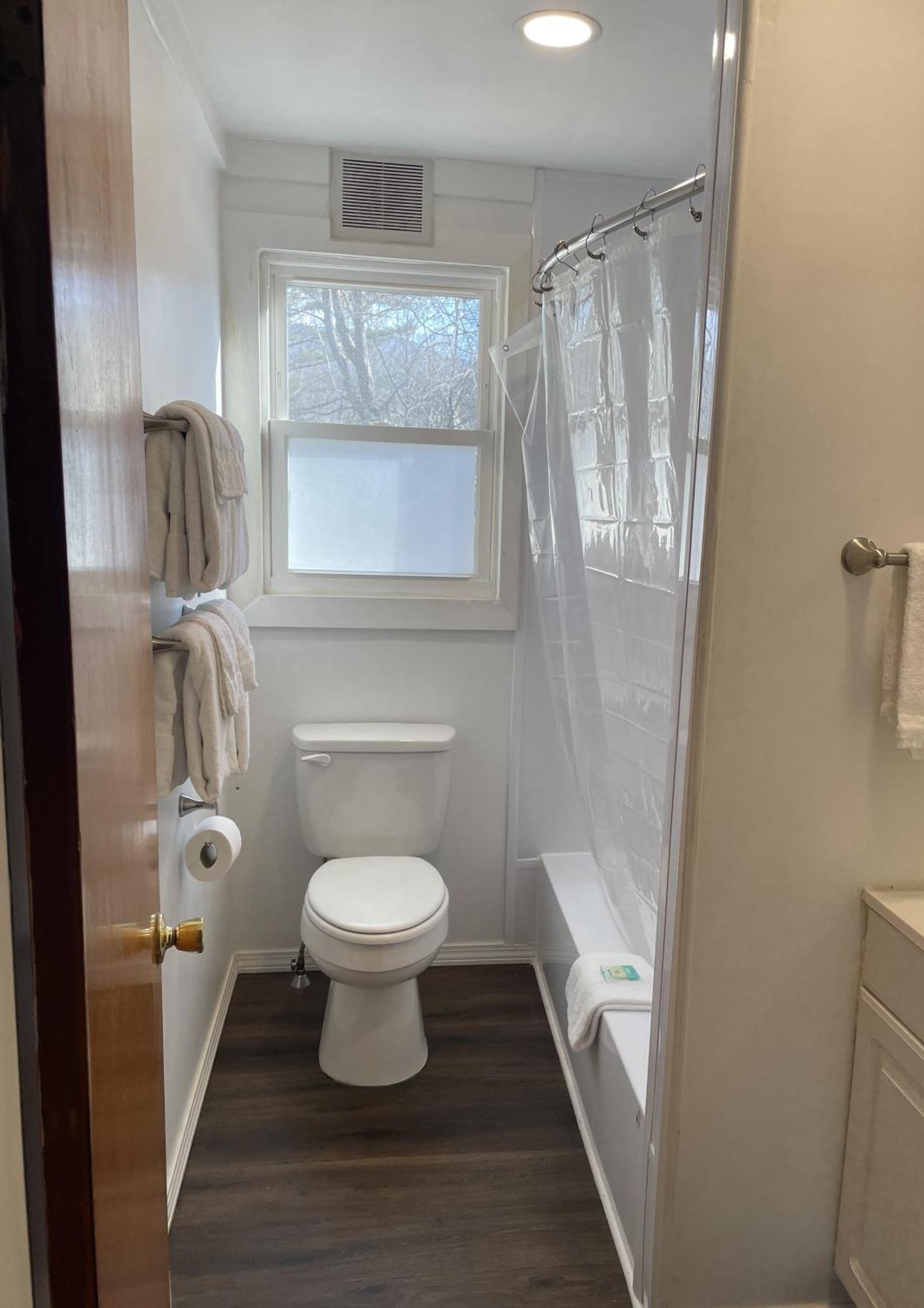 Inn 32 North Woodstock Bagian luar foto